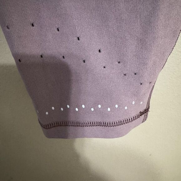 Lululemon Zoned In Tight *27" Frosted Mulberry size 12 - Picture 5 of 9